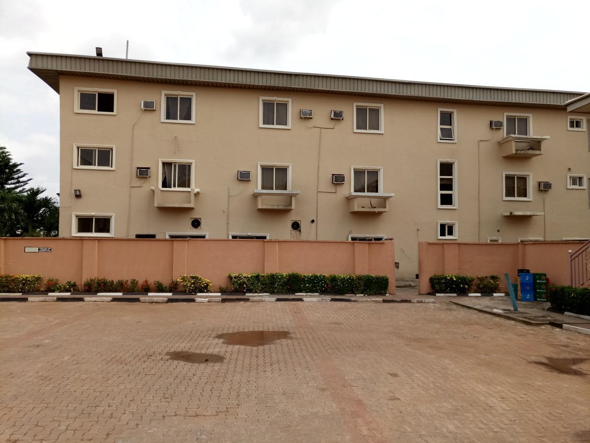 Hotel Benizia Asaba Exteriér fotografie